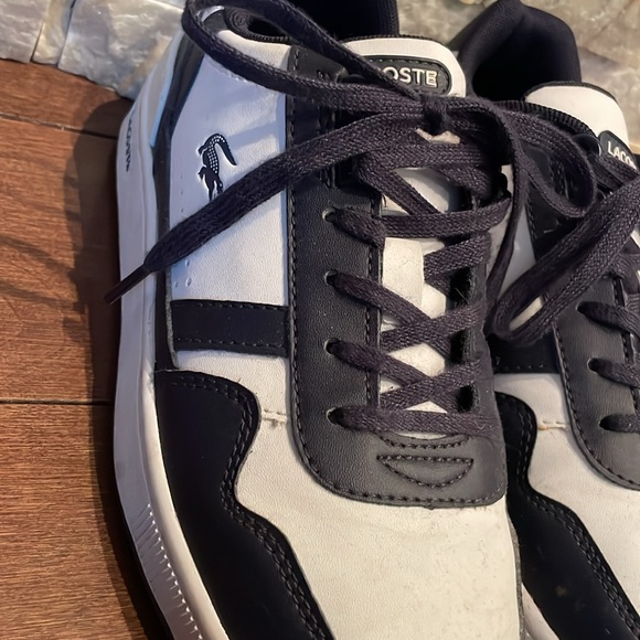 Lacoste Boy’s White and Navy Sneakers - Picture 4 of 10